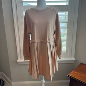Elegant Beige Long-Sleeve Dress